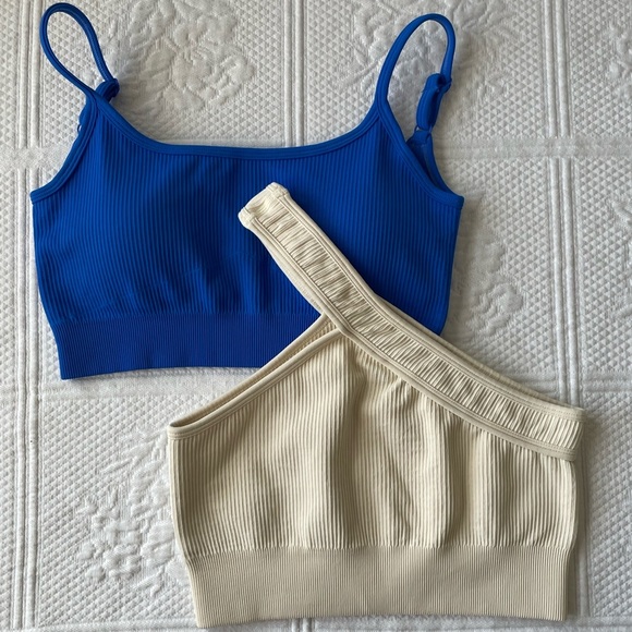 OQQ Tops - 💙OQQ Sports Bra Top Bundle Cobalt Blue Padded Cream One Shoulder Ribbed Small